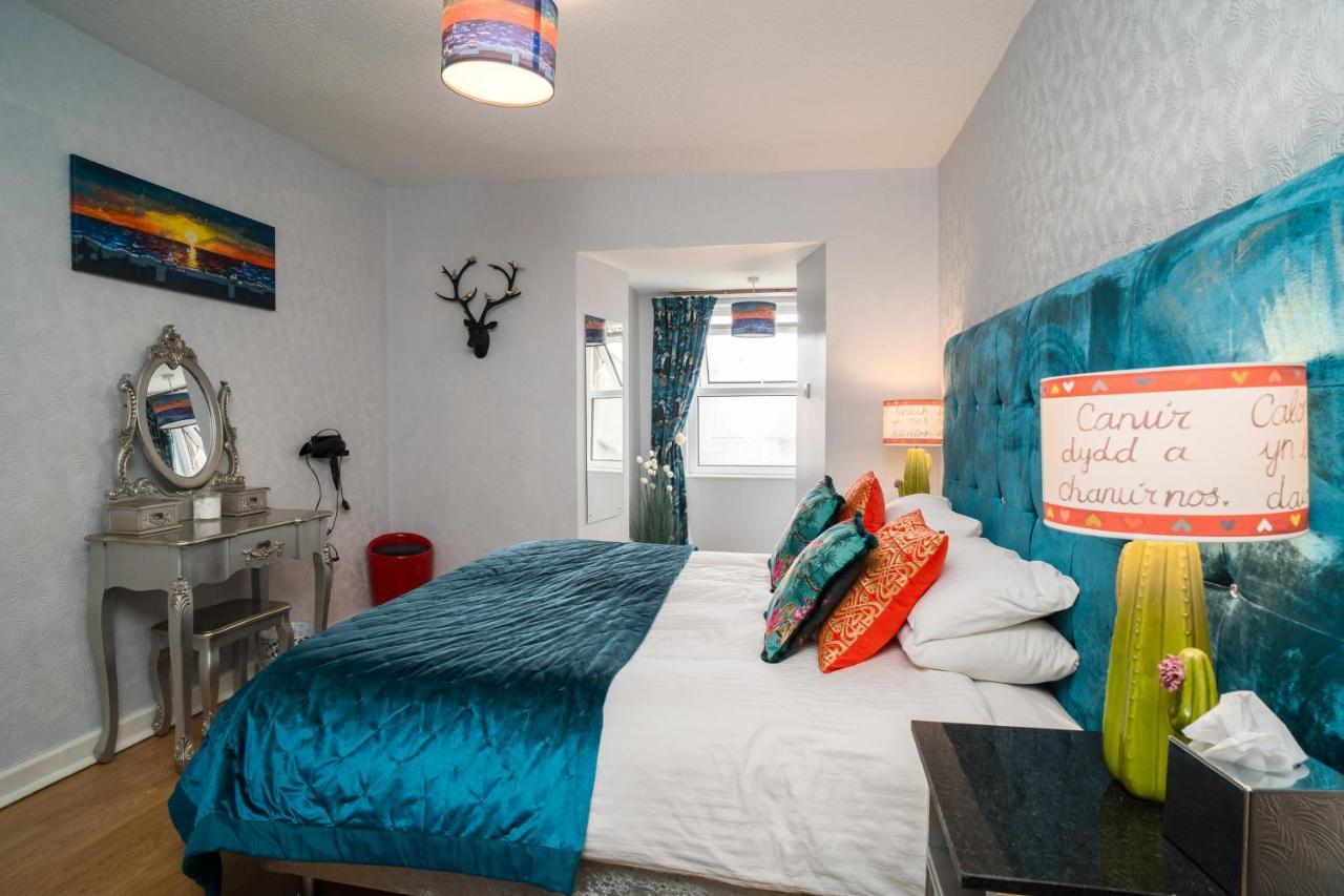 Starling View Boutique Stunning Seafront View Apartment Aberystwyth Zewnętrze zdjęcie